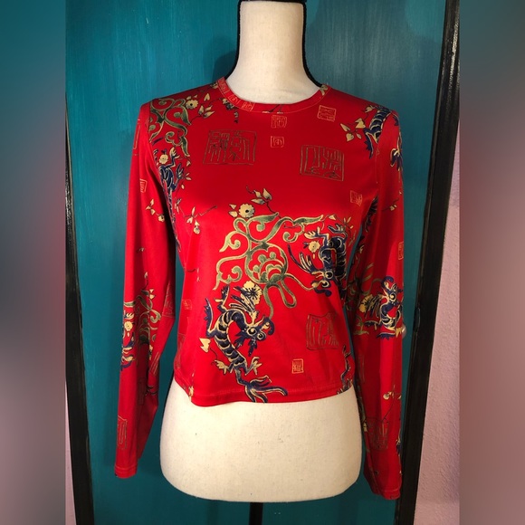 Red Long Sleeve Dragon Top Size S/M - Picture 13 of 15